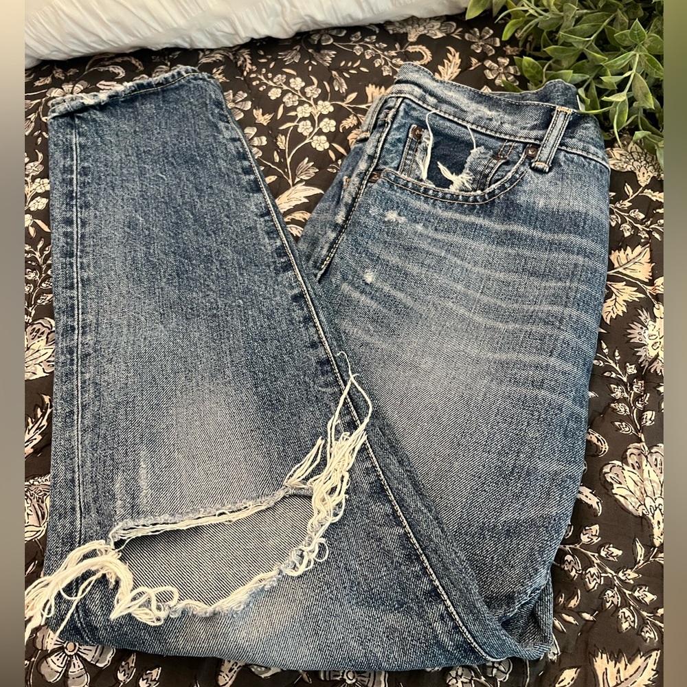 Moussy Distressed Denim Boyfriend Jeans